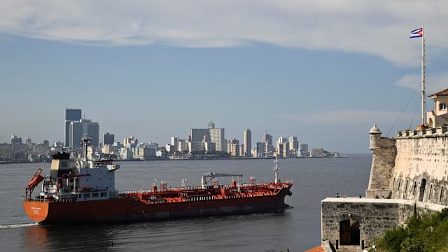 特朗普威胁对向古巴供油国家加征关税