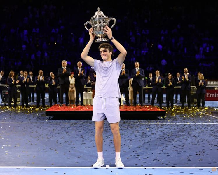Brazilian teen Fonseca beats Davidovich Fokina to win biggest career title in Basel