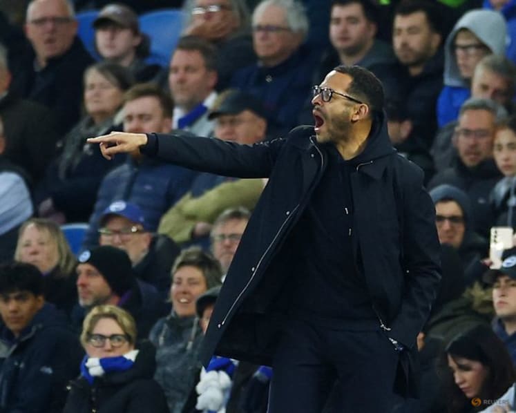 Rosenior's tough words raise stakes as Chelsea misery deepens