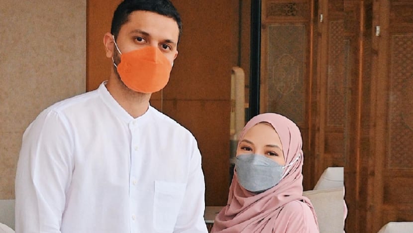 Neelofa hitung hari timang cahaya mata pertama; sudah pilih nama bayi Neelofa hitung hari timang cahaya mata pertama; sudah pilih nama bayi