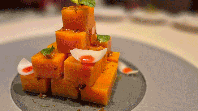 新鲜蔬果、菇菌类还能这样“变”！来灵芝素食馆品尝全新菜式