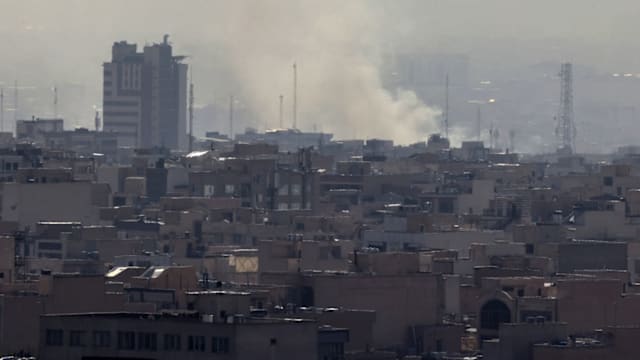 美国制定分阶段打击计划 持续对伊朗展开大规模行动