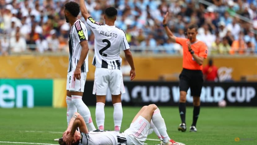 Juventus defender Savona out of Club World Cup with ankle injury