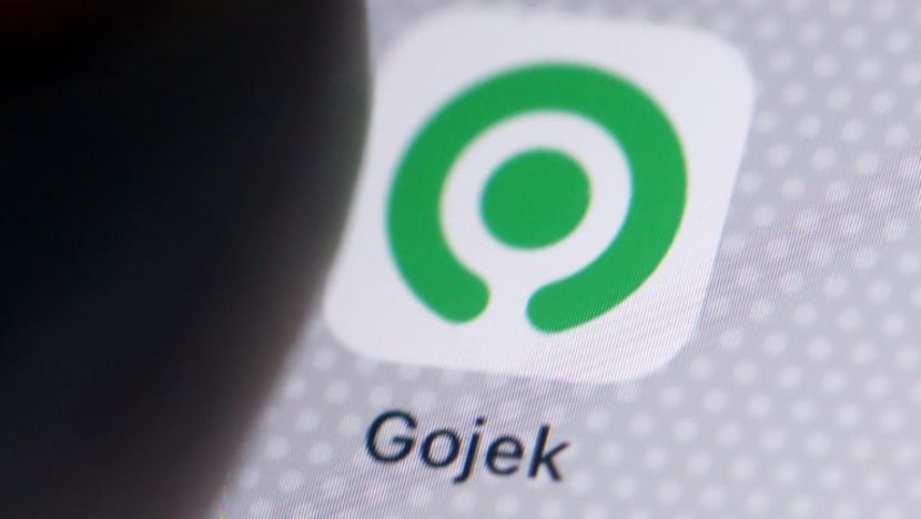 Gojek bantu tambah pendapatan pemandu; potong komisen, tawar ganjaran
