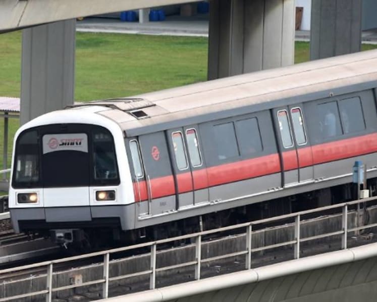 Track fault on North-South Line disrupts morning commute