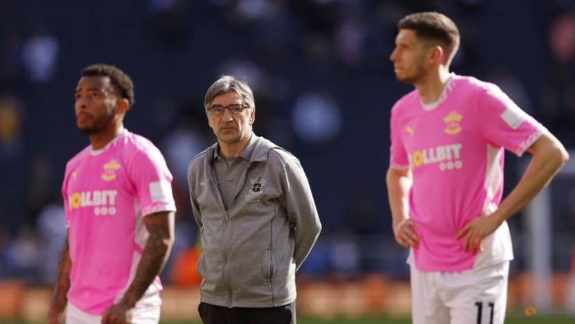 Southampton left to try to avoid becoming worst Premier League team ever