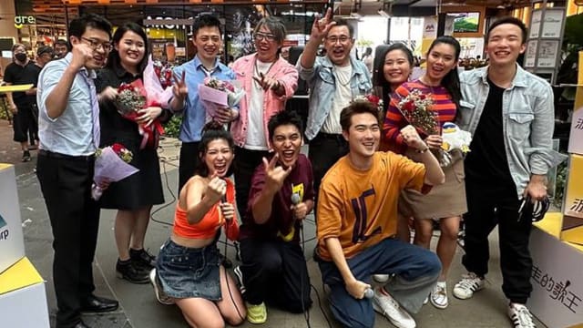 《游走的歌王》隐藏“大魔王”登场　3人组合下班族里还有一对夫妻档！