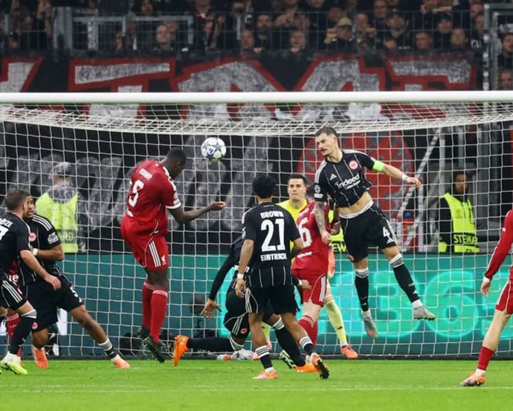 Liverpool end poor run with 5-1 thrashing of Frankfurt