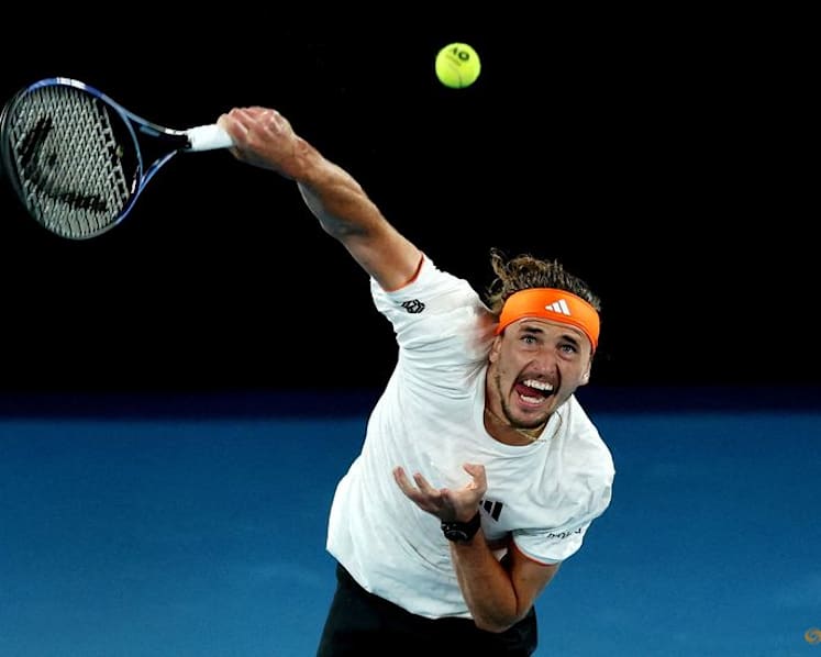 Alcaraz shines, Sabalenka beats the heat to make Australian Open semi-finals