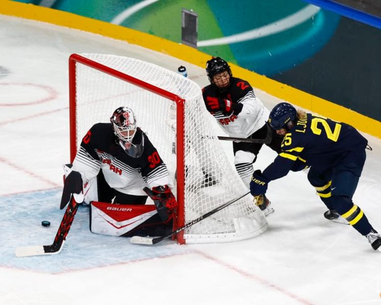 Ice hockey-Japan goalie Halloran makes late debut, ends Games without conceding a goal