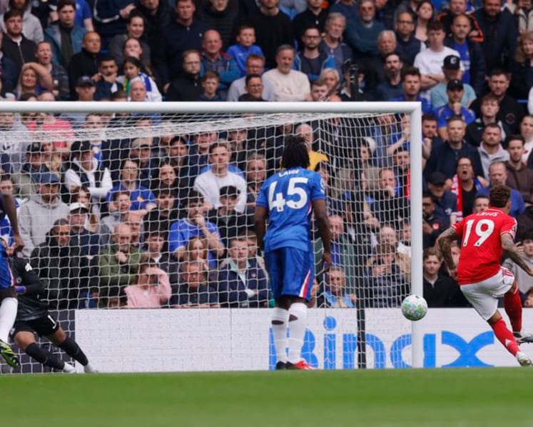 Forest beat stuttering Chelsea 3-1 in Premier League
