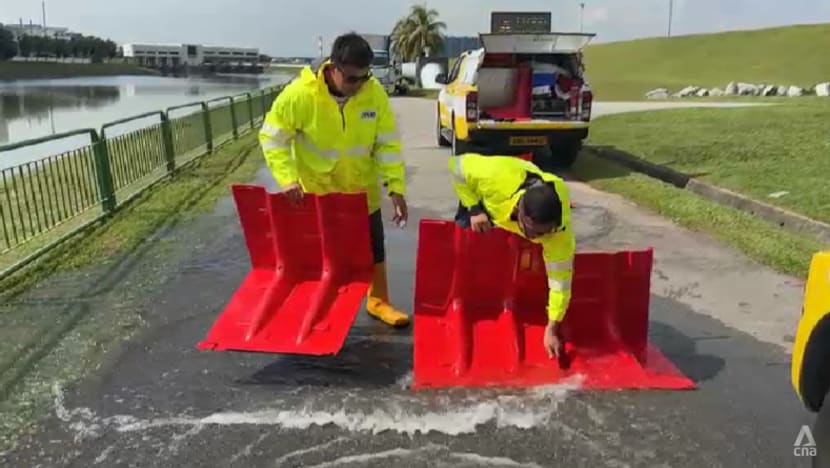 Businesses and communities take precautionary measures to mitigate risks of floods Businesses and communities take precautionary measures to mitigate risks of floods