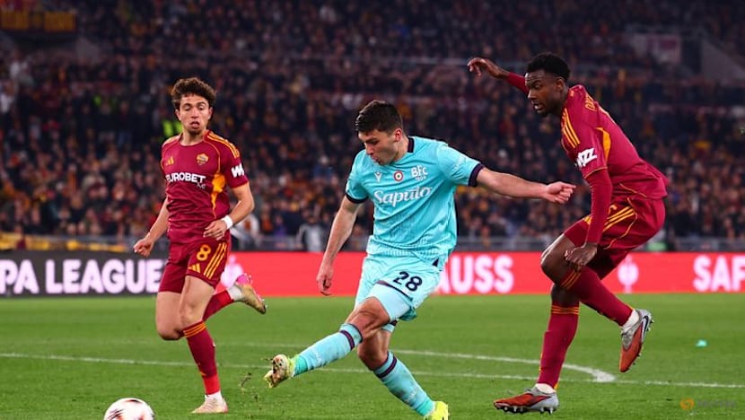 Cambiaghi late show sinks Roma as Bologna join Villa and Porto in Europa League quarters