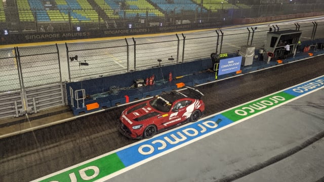 滨海湾赛道下大雨 F1宣布比赛延迟开始