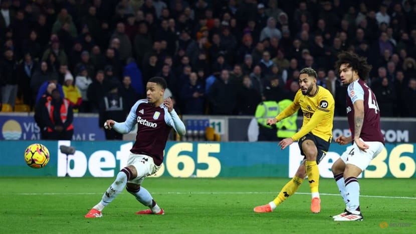 Wolves move out of the drop zone after beating Villa 2-0