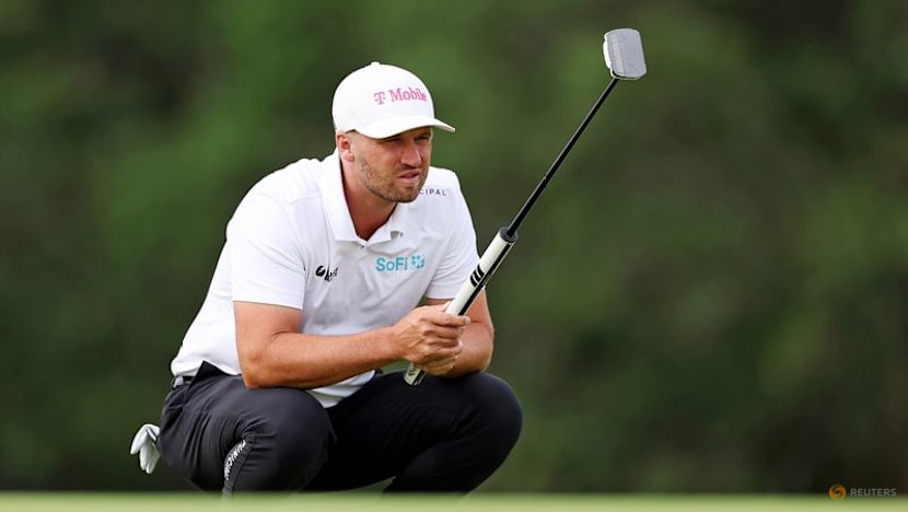 Clark leads US Open by three shots early in second round at Shinnecock Hills