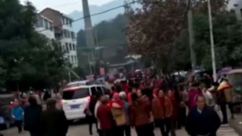 Pelajar lelaki 13 tahun pancung kepala ibu, rakam pembunuhan kerana tidak dapat wang