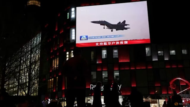 外媒：中美首脑会面前 解放军在台湾附近举行“侵略演习”