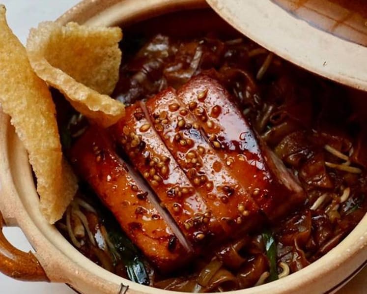 Marco Pierre White’s New Restaurant The English House Looks Like A Mini Raffles Hotel