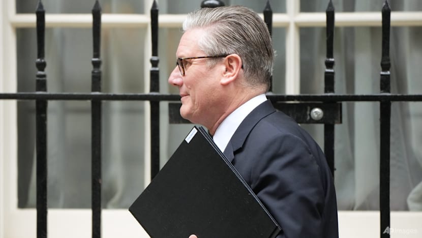 UK PM insists he won't resign over scandal of US envoy's appointment