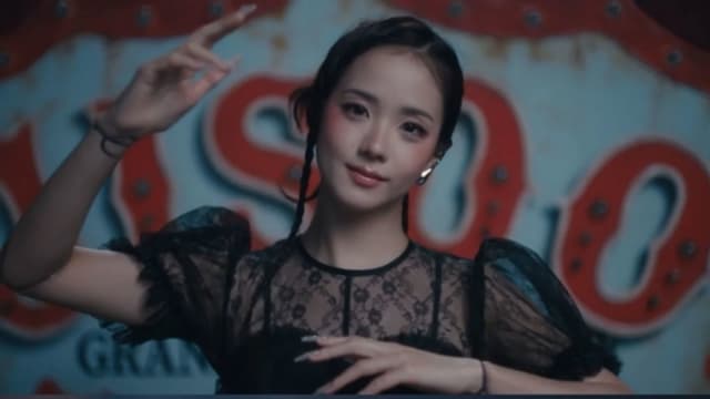 Taylor Swift御用导演操刀！BLACKPINK Jisoo新单曲“CLICK”MV曝光，藏粉丝告白
