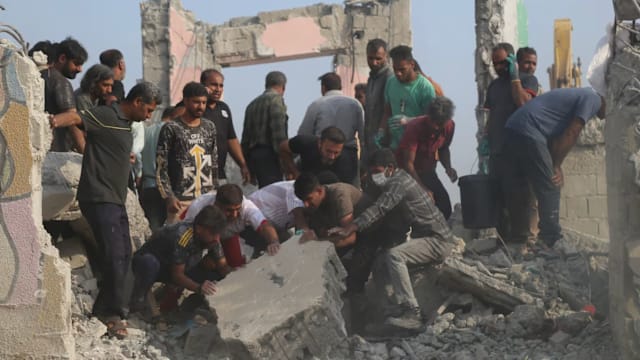 纽约时报：视频显示美导弹或击中伊朗小学