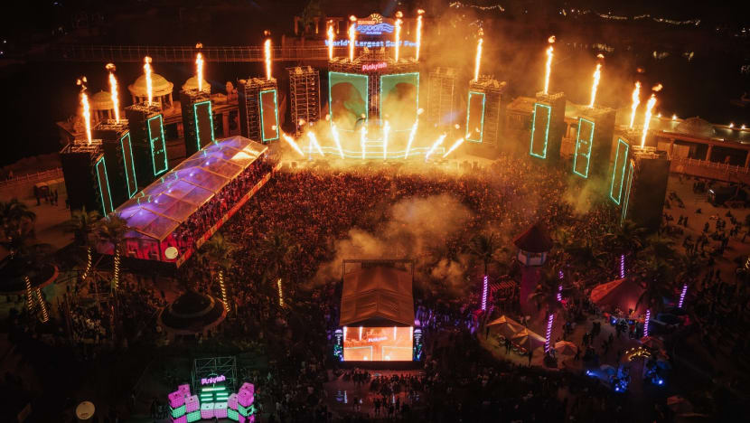 புத்தாண்டு நிகழ்ச்சிக்குச் சென்ற 4 பேர் திடீர் மரணம் - அதிகாரிகள் விசாரணை