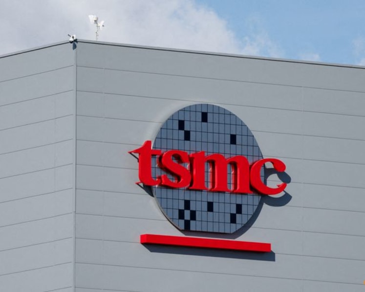 Nvidia unveils first Blackwell chip wafer made with TSMC in US