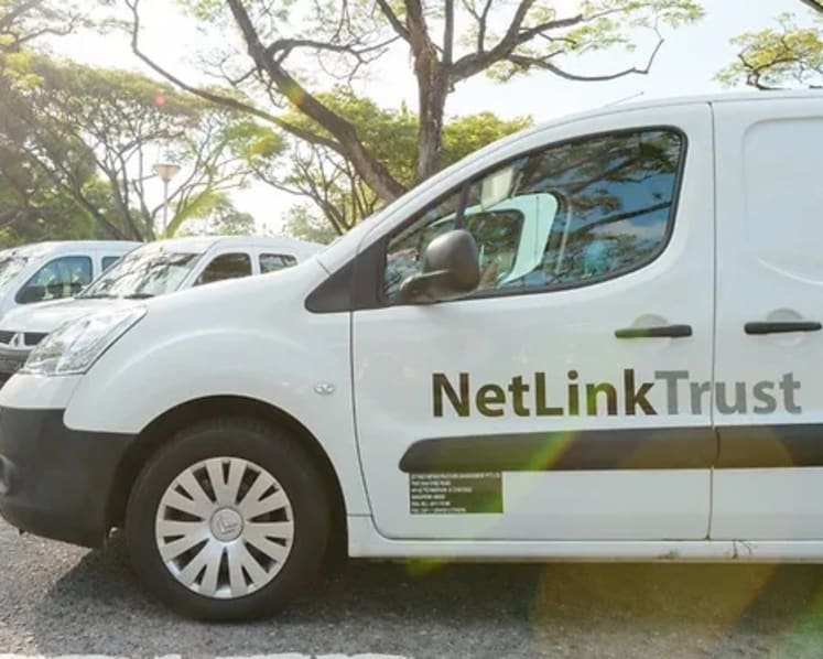 Some Singtel, StarHub, M1 broadband users affected by fibre service outage in Bishan Some Singtel, StarHub, M1 broadband users affected by fibre service outage in Bishan