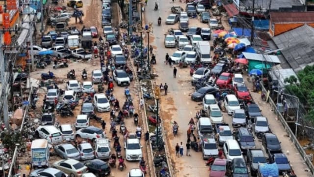 避免歹徒趁机走私违禁品 合艾泡水车拖返马国需严检