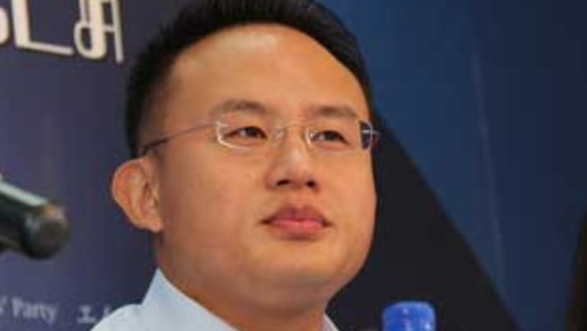 Workers' Party refutes claim by former MP Yaw Shin Leong that he was told to 'stay silent' after alleged affair Workers' Party refutes claim by former MP Yaw Shin Leong that he was told to 'stay silent' after alleged affair