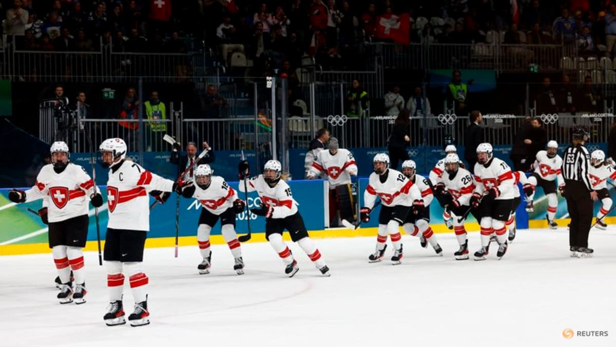Ice hockey-Switzerland into semis after Muller goal downs Finland