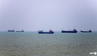 Oil falls as supply starts moving through Strait of Hormuz