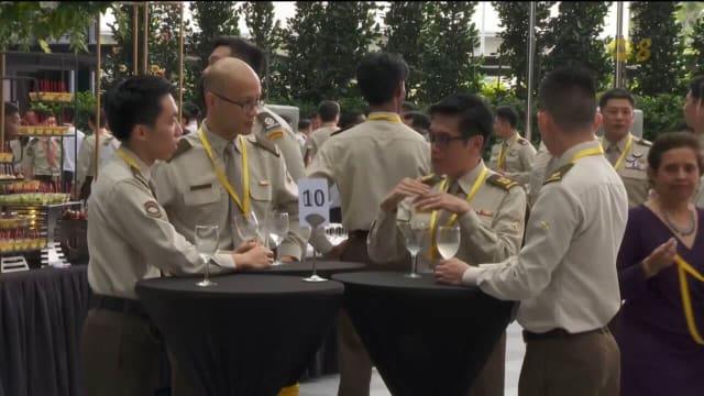 尚达曼总统招待会上 表彰国防领域贡献者