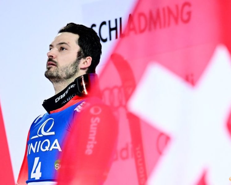 Alpine skiing-Swiss Meillard wins giant slalom under Schladming lights