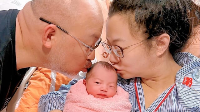 女儿确诊冠病后哭声异常　赵小侨心痛流泪