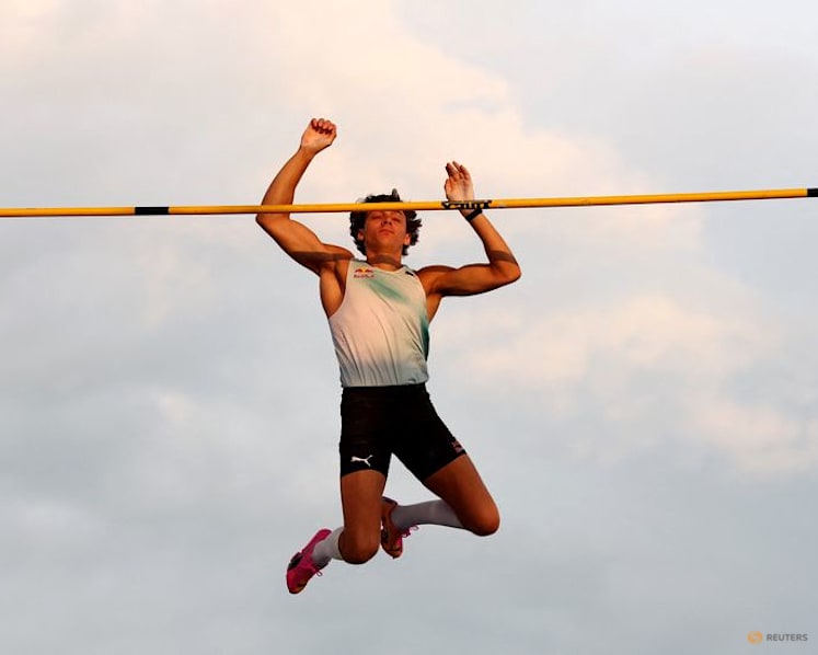 Duplantis soars to victory in Lausanne, falls short of world mark