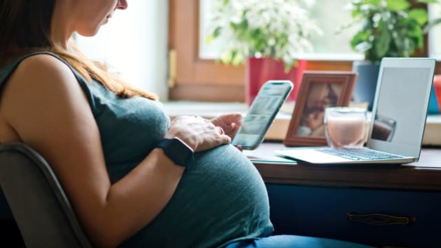 谁是爸爸？混合父亲精液注女友体内 英男得子不知爹是谁
