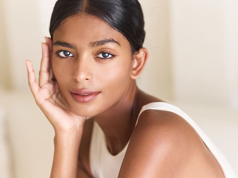 What is light-reflecting makeup? How to make it your secret to a natural, lit-from-within glow