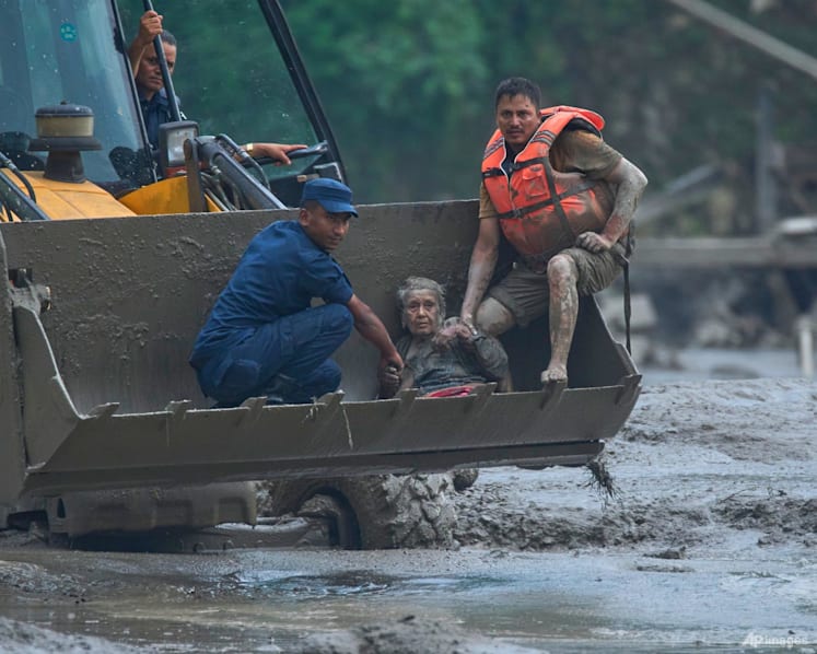 Nepal-Tibet floods: More than 1,300 missing as search for survivors continues