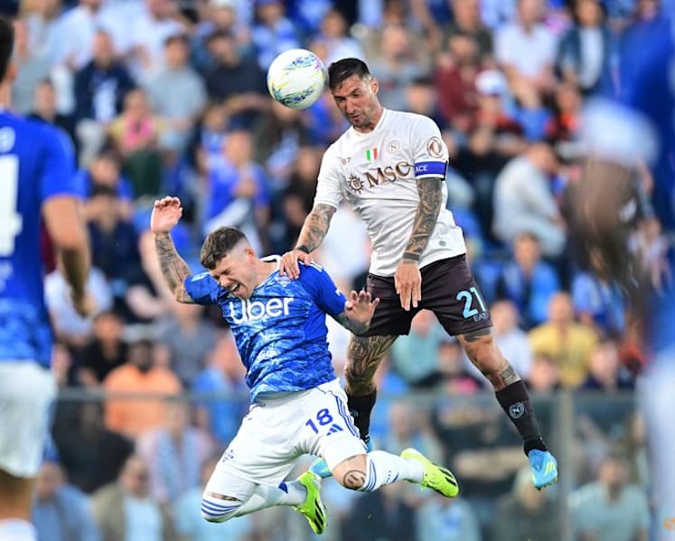 Napoli's scoreless draw at Como moves Inter closer to Serie A title