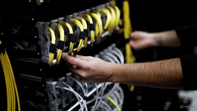 Equinix shares fall as revenue, capital spending forecast disappoint investors