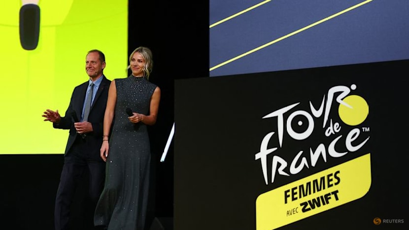 Montmartre finale for men's Tour de France and women to climb Mont Ventoux