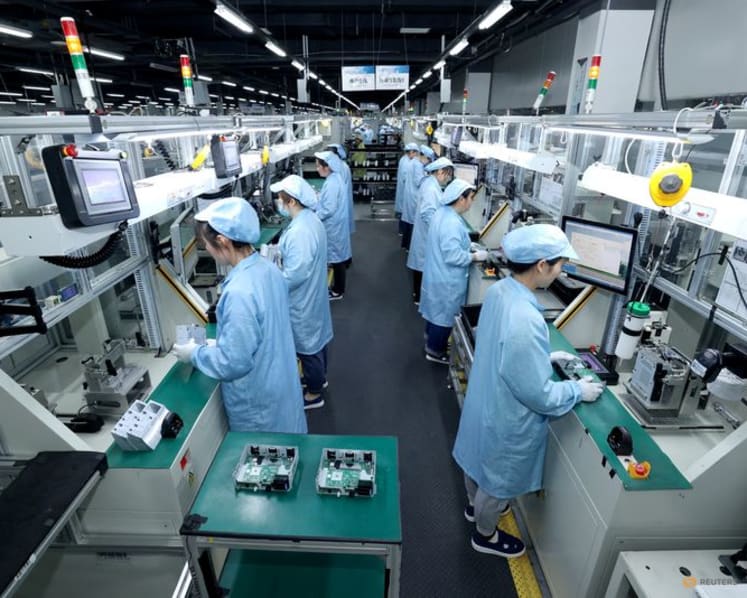 China factory-gate inflation heats up as commodity costs rise, CPI lags