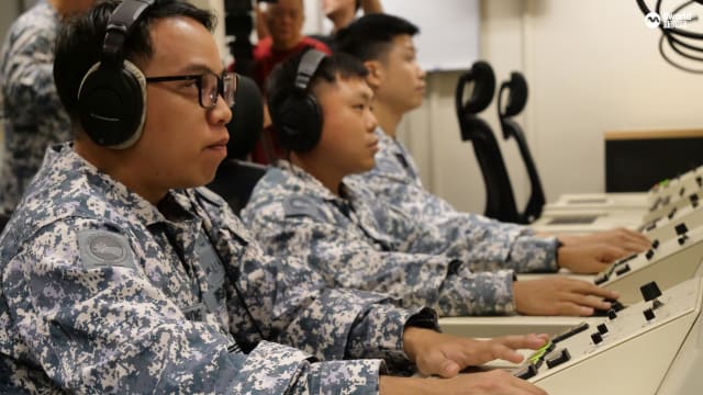 海军部队“岸上”潜水艇 打造更安全逼真训练环境