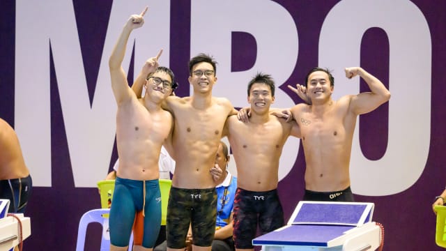 我国泳队东运今晚大丰收 夺五金三银两铜