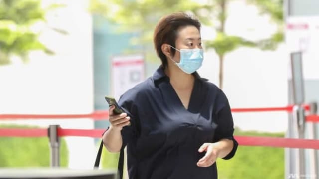  没按自己方式做家务感不满 妇女多次掌掴殴打女佣被判坐牢