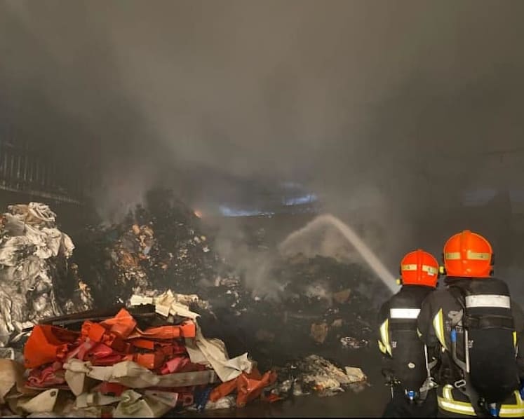 40 firefighters tackle fire involving 'large pile' of construction waste in Pioneer area