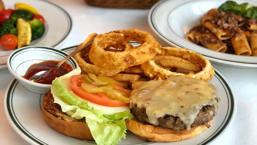We Can't Believe This Posh Steakhouse Burger Costs $18 We Can't Believe This Posh Steakhouse Burger Costs $18