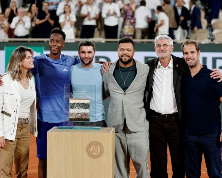 French showman Monfils bids adieu to Roland Garros after loss to Gaston
